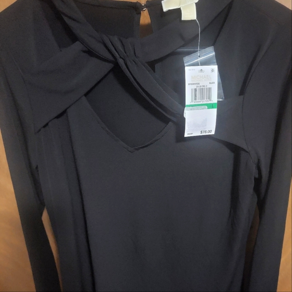 New! Trending Michael Kors Black Front Cut Out Top